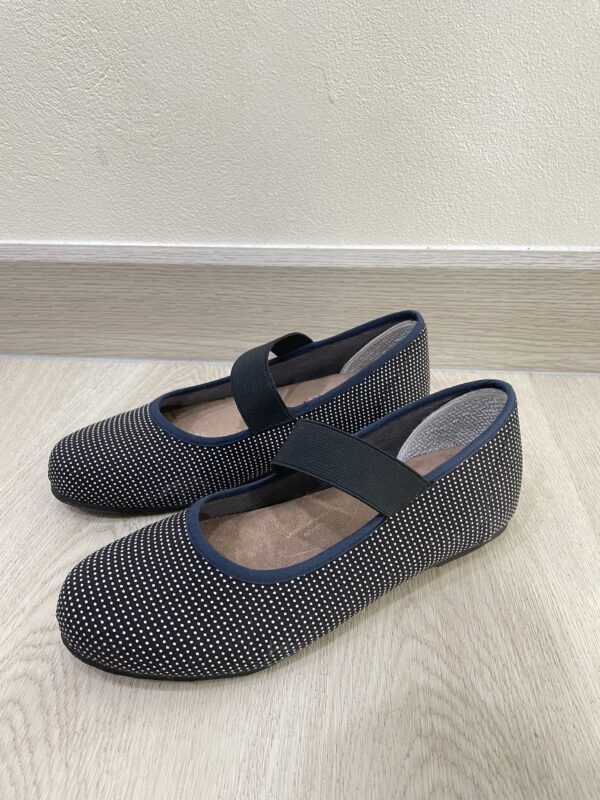 Naomi shoes G111H กรมท่าลายจุด- Health edition รองเท้าเพื่อสุขภาพ - Image 2